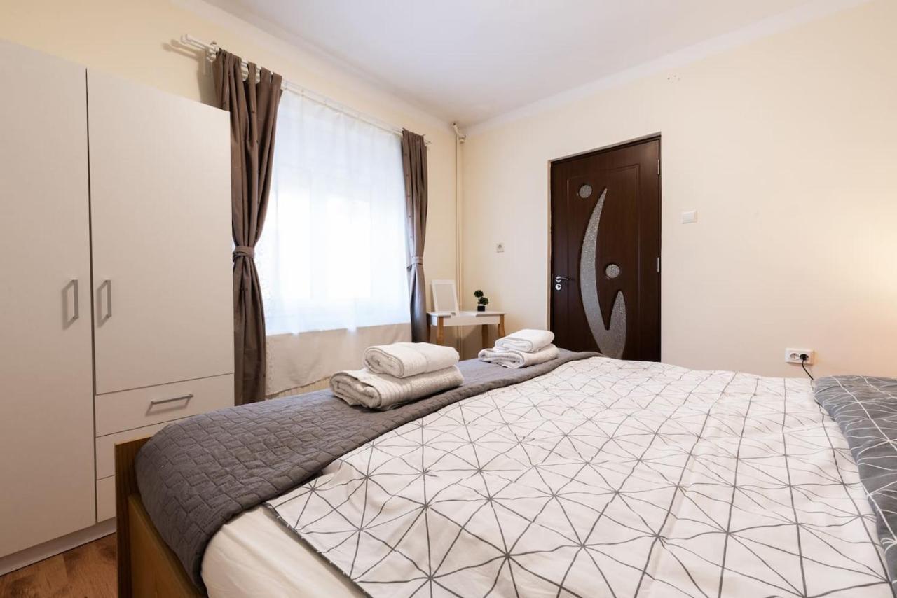 דירות Cozy, Quiet & Family Friendly In אראד מראה חיצוני תמונה
